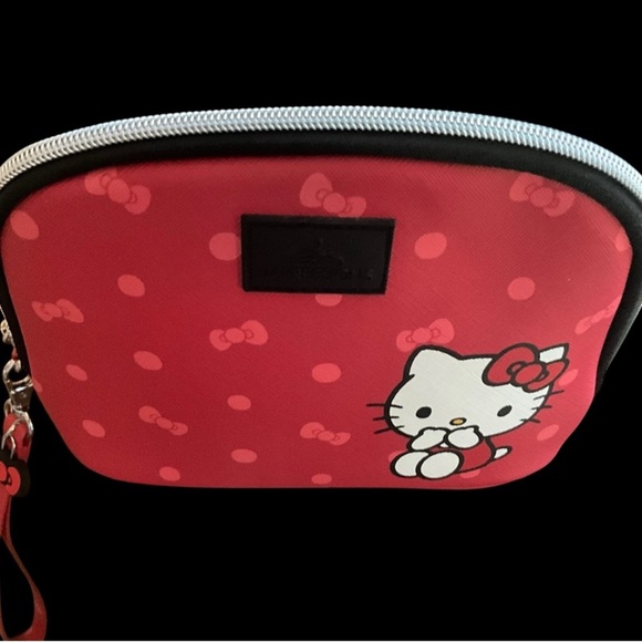 Hello Kitty Red Polka Dot Cosmetic Bag Pouch Wristlet Travel Makeup
Organizer - Picture 4 of 7